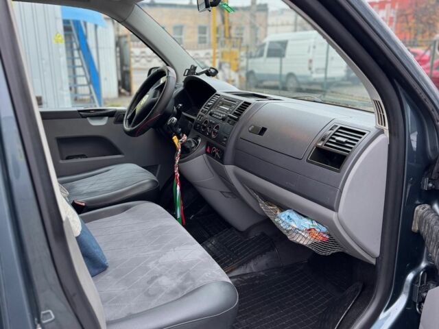 Зелений Фольксваген Каравелла, об'ємом двигуна 2.5 л та пробігом 280 тис. км за 7700 $, фото 5 на Automoto.ua