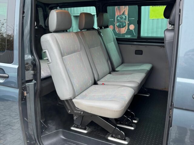 Зелений Фольксваген Каравелла, об'ємом двигуна 2.5 л та пробігом 280 тис. км за 7700 $, фото 4 на Automoto.ua