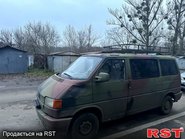 Зелений Фольксваген Каравелла, об'ємом двигуна 1.9 л та пробігом 350 тис. км за 2090 $, фото 1 на Automoto.ua