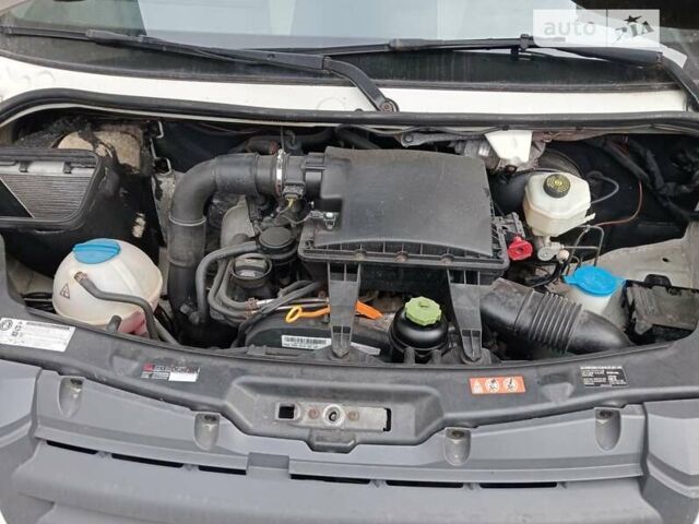 Белый Фольксваген Крафтер, объемом двигателя 2.5 л и пробегом 267 тыс. км за 18999 $, фото 17 на Automoto.ua