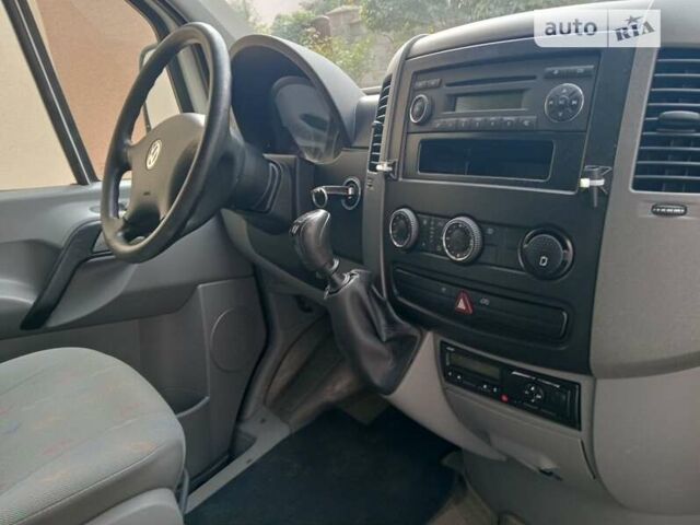 Белый Фольксваген Крафтер, объемом двигателя 2.5 л и пробегом 267 тыс. км за 18999 $, фото 15 на Automoto.ua