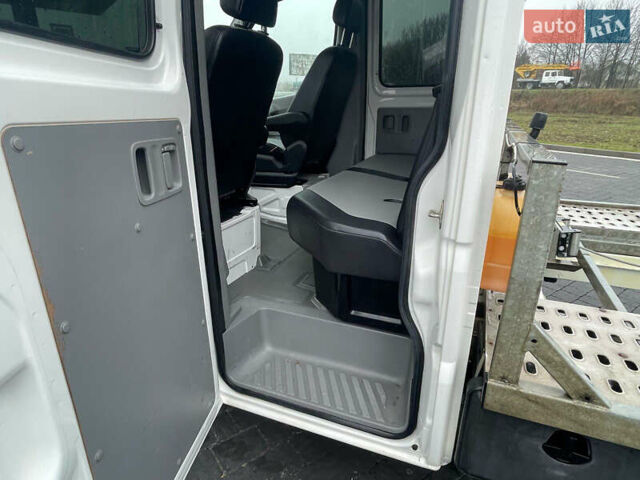 Белый Фольксваген Крафтер, объемом двигателя 1.97 л и пробегом 451 тыс. км за 15400 $, фото 20 на Automoto.ua