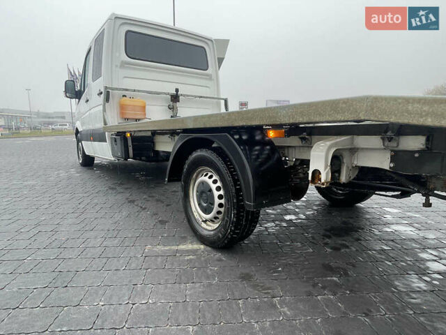 Белый Фольксваген Крафтер, объемом двигателя 1.97 л и пробегом 451 тыс. км за 15400 $, фото 12 на Automoto.ua