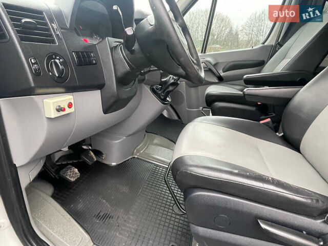 Белый Фольксваген Крафтер, объемом двигателя 1.97 л и пробегом 451 тыс. км за 15400 $, фото 21 на Automoto.ua