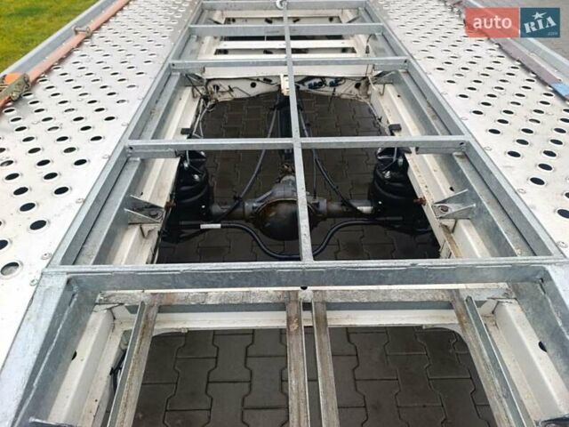 Белый Фольксваген Крафтер, объемом двигателя 1.97 л и пробегом 299 тыс. км за 16000 $, фото 6 на Automoto.ua