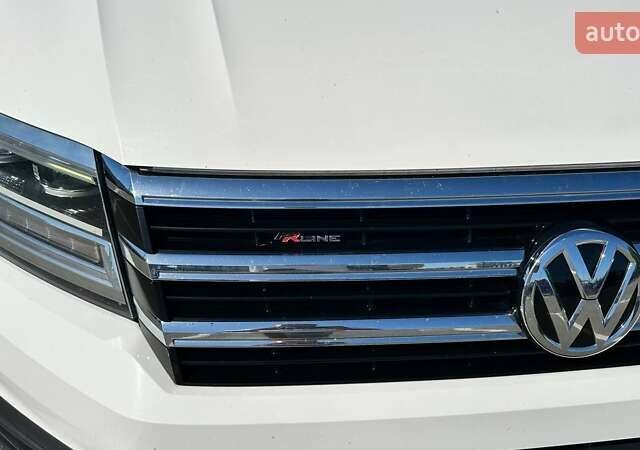 Белый Фольксваген Крафтер, объемом двигателя 1.97 л и пробегом 238 тыс. км за 23000 $, фото 9 на Automoto.ua