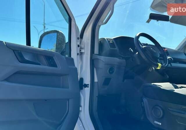 Белый Фольксваген Крафтер, объемом двигателя 1.97 л и пробегом 238 тыс. км за 23000 $, фото 10 на Automoto.ua