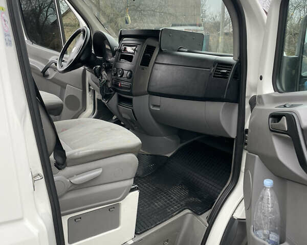 Білий Фольксваген Крафтєр, об'ємом двигуна 2.46 л та пробігом 510 тис. км за 22000 $, фото 9 на Automoto.ua