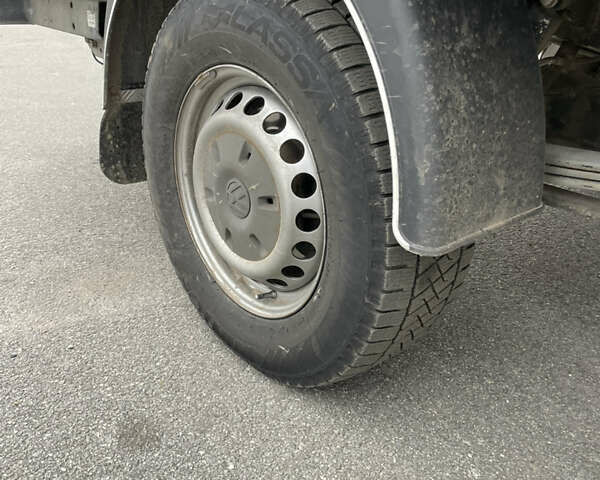 Білий Фольксваген Крафтєр, об'ємом двигуна 2.46 л та пробігом 510 тис. км за 22000 $, фото 14 на Automoto.ua