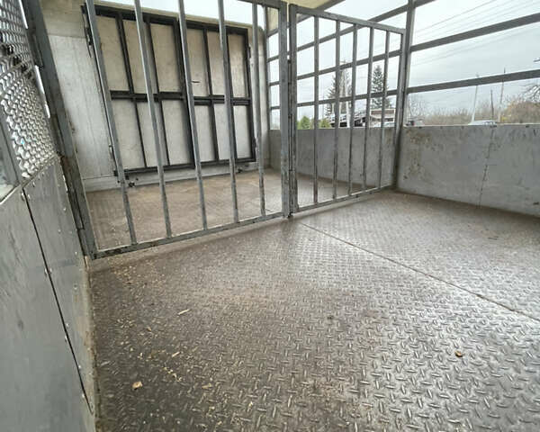 Білий Фольксваген Крафтєр, об'ємом двигуна 2.46 л та пробігом 510 тис. км за 22000 $, фото 19 на Automoto.ua