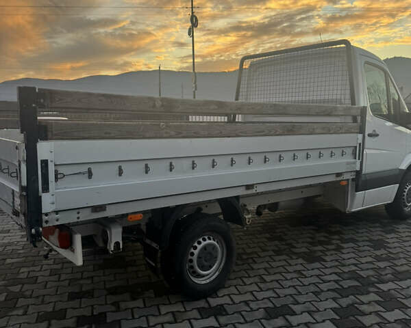 Білий Фольксваген Крафтєр, об'ємом двигуна 1.97 л та пробігом 309 тис. км за 17500 $, фото 9 на Automoto.ua