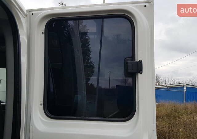 Белый Фольксваген Крафтер, объемом двигателя 1.97 л и пробегом 240 тыс. км за 21800 $, фото 28 на Automoto.ua