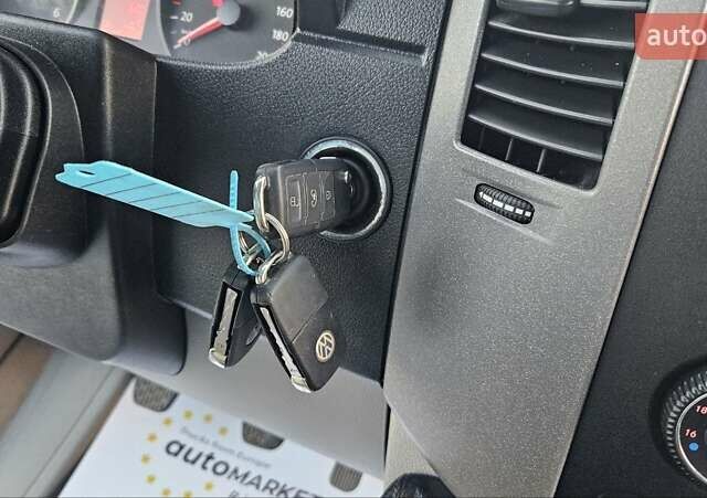 Белый Фольксваген Крафтер, объемом двигателя 2 л и пробегом 121 тыс. км за 19800 $, фото 28 на Automoto.ua