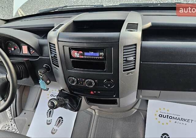 Белый Фольксваген Крафтер, объемом двигателя 2 л и пробегом 121 тыс. км за 19800 $, фото 26 на Automoto.ua