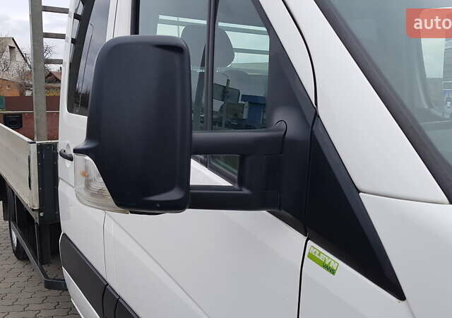 Белый Фольксваген Крафтер, объемом двигателя 1.97 л и пробегом 240 тыс. км за 21800 $, фото 41 на Automoto.ua