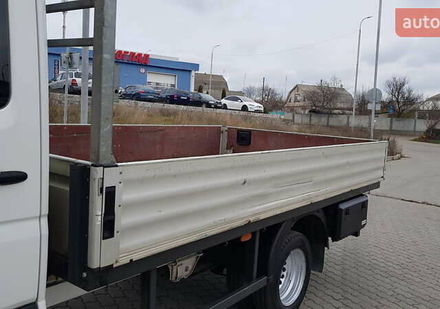 Белый Фольксваген Крафтер, объемом двигателя 1.97 л и пробегом 240 тыс. км за 21800 $, фото 45 на Automoto.ua