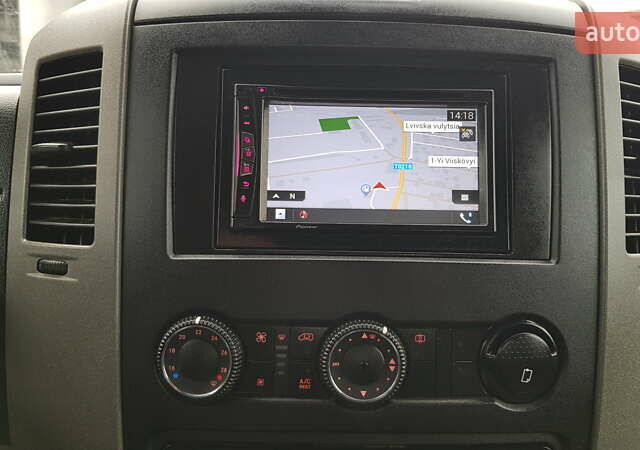 Белый Фольксваген Крафтер, объемом двигателя 1.97 л и пробегом 240 тыс. км за 21800 $, фото 15 на Automoto.ua