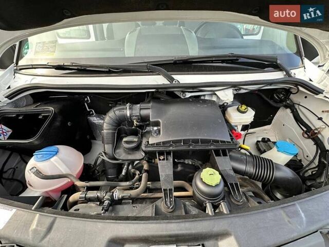 Білий Фольксваген Крафтєр, об'ємом двигуна 2 л та пробігом 85 тис. км за 24900 $, фото 16 на Automoto.ua