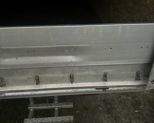 Белый Фольксваген Крафтер, объемом двигателя 1.97 л и пробегом 185 тыс. км за 16850 $, фото 13 на Automoto.ua