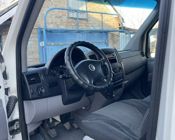 Белый Фольксваген Крафтер, объемом двигателя 2.46 л и пробегом 485 тыс. км за 9200 $, фото 8 на Automoto.ua