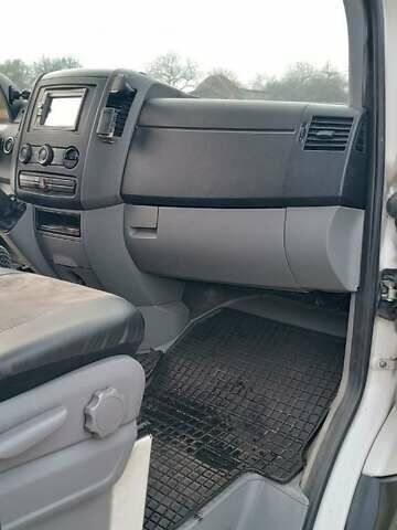 Белый Фольксваген Крафтер, объемом двигателя 2.5 л и пробегом 268 тыс. км за 8500 $, фото 12 на Automoto.ua