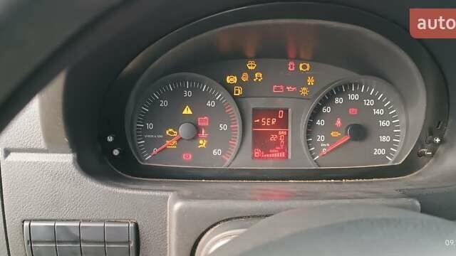 Белый Фольксваген Крафтер, объемом двигателя 2.5 л и пробегом 268 тыс. км за 8500 $, фото 15 на Automoto.ua