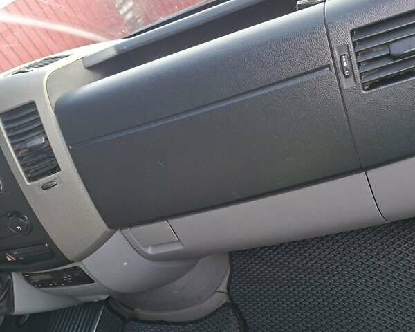 Белый Фольксваген Крафтер, объемом двигателя 2.5 л и пробегом 420 тыс. км за 9300 $, фото 10 на Automoto.ua