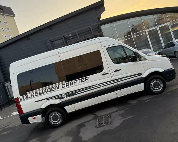 Белый Фольксваген Крафтер, объемом двигателя 2.46 л и пробегом 340 тыс. км за 9200 $, фото 4 на Automoto.ua