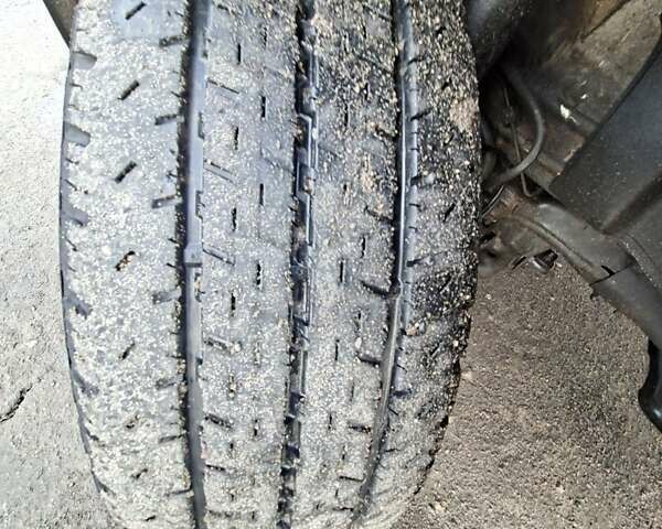 Белый Фольксваген Крафтер, объемом двигателя 2.5 л и пробегом 420 тыс. км за 9300 $, фото 8 на Automoto.ua