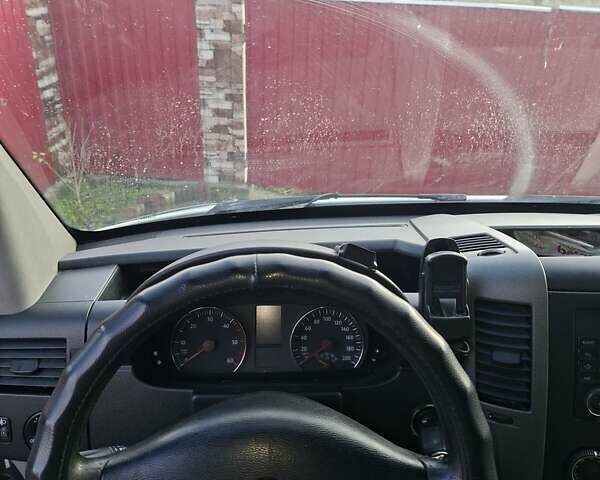 Белый Фольксваген Крафтер, объемом двигателя 2.5 л и пробегом 420 тыс. км за 9300 $, фото 3 на Automoto.ua