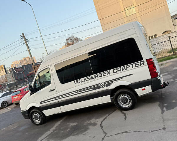 Белый Фольксваген Крафтер, объемом двигателя 2.46 л и пробегом 340 тыс. км за 9200 $, фото 10 на Automoto.ua