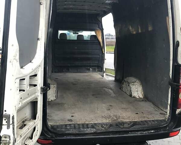 Білий Фольксваген Крафтєр, об'ємом двигуна 2.46 л та пробігом 400 тис. км за 6500 $, фото 7 на Automoto.ua