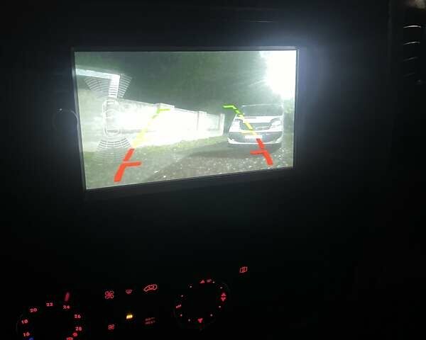 Белый Фольксваген Крафтер, объемом двигателя 2.46 л и пробегом 560 тыс. км за 13500 $, фото 11 на Automoto.ua