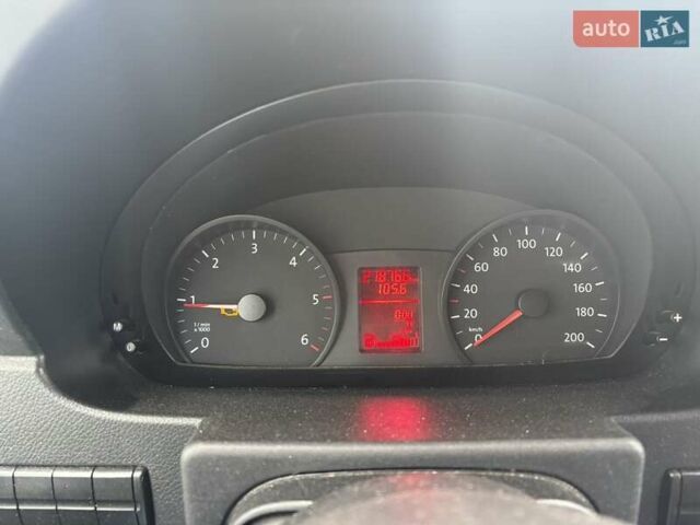 Фольксваген Крафтер 2011 в Киеве на Automoto.ua Белый Фольксваген Крафтер, объемом двигателя 1.97 л и пробегом 218 тыс. км за 10000 $, фото 5 на Automoto.ua