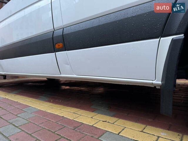 Белый Фольксваген Крафтер, объемом двигателя 1.97 л и пробегом 423 тыс. км за 12800 $, фото 36 на Automoto.ua