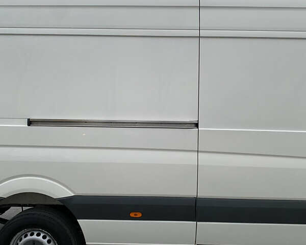 Белый Фольксваген Крафтер, объемом двигателя 2.46 л и пробегом 350 тыс. км за 13850 $, фото 4 на Automoto.ua