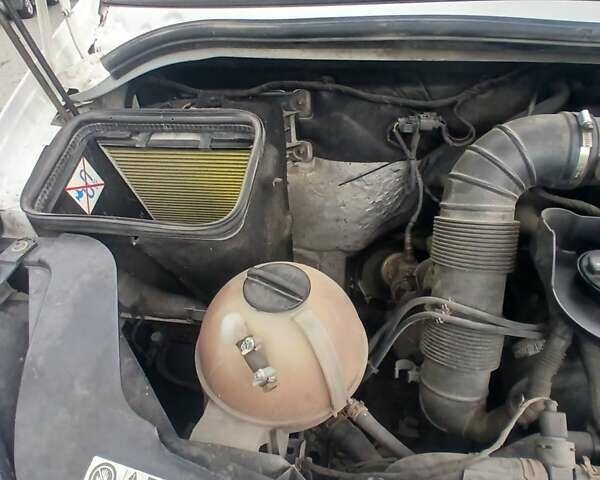 Білий Фольксваген Крафтєр, об'ємом двигуна 1.97 л та пробігом 546 тис. км за 12450 $, фото 30 на Automoto.ua