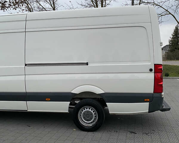 Белый Фольксваген Крафтер, объемом двигателя 2.46 л и пробегом 350 тыс. км за 13850 $, фото 10 на Automoto.ua