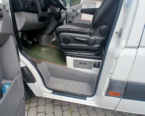 Білий Фольксваген Крафтєр, об'ємом двигуна 1.97 л та пробігом 546 тис. км за 12450 $, фото 4 на Automoto.ua