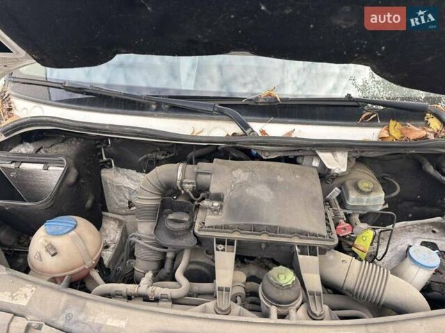 Фольксваген Крафтер 2011 в Киеве на Automoto.ua Белый Фольксваген Крафтер, объемом двигателя 1.97 л и пробегом 218 тыс. км за 10000 $, фото 1 на Automoto.ua