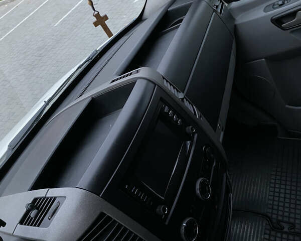 Белый Фольксваген Крафтер, объемом двигателя 2.46 л и пробегом 350 тыс. км за 13850 $, фото 32 на Automoto.ua