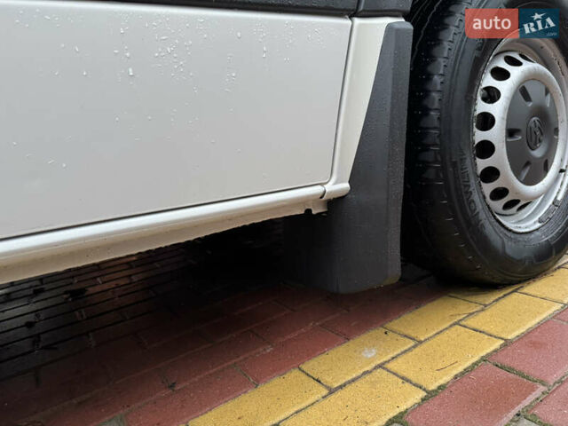 Белый Фольксваген Крафтер, объемом двигателя 1.97 л и пробегом 423 тыс. км за 12800 $, фото 39 на Automoto.ua