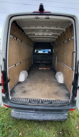 Белый Фольксваген Крафтер, объемом двигателя 2 л и пробегом 470 тыс. км за 9000 $, фото 19 на Automoto.ua