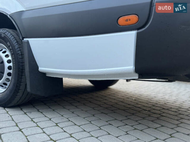 Белый Фольксваген Крафтер, объемом двигателя 1.97 л и пробегом 450 тыс. км за 12499 $, фото 18 на Automoto.ua