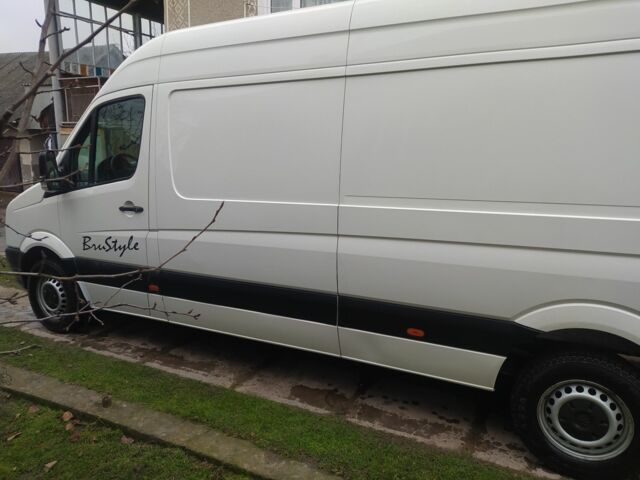 Белый Фольксваген Крафтер, объемом двигателя 2 л и пробегом 165 тыс. км за 10750 $, фото 1 на Automoto.ua