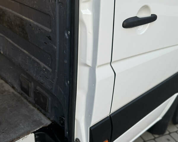 Белый Фольксваген Крафтер, объемом двигателя 1.97 л и пробегом 450 тыс. км за 12499 $, фото 42 на Automoto.ua