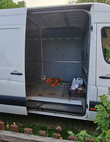 Белый Фольксваген Крафтер, объемом двигателя 1.97 л и пробегом 340 тыс. км за 8500 $, фото 7 на Automoto.ua