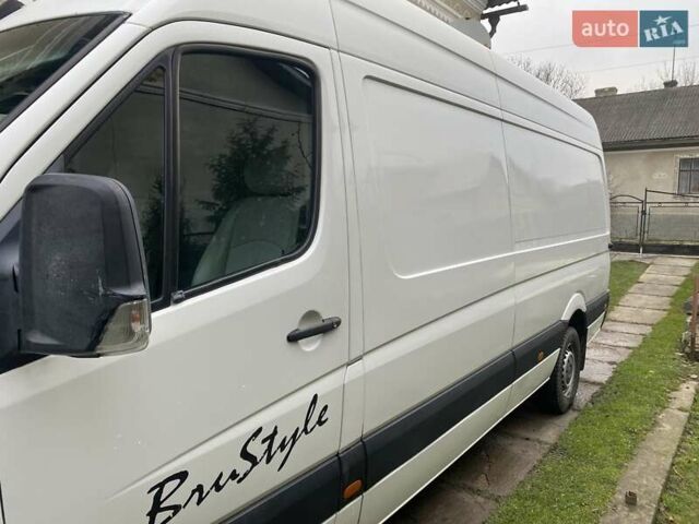 Белый Фольксваген Крафтер, объемом двигателя 1.97 л и пробегом 160 тыс. км за 11250 $, фото 4 на Automoto.ua