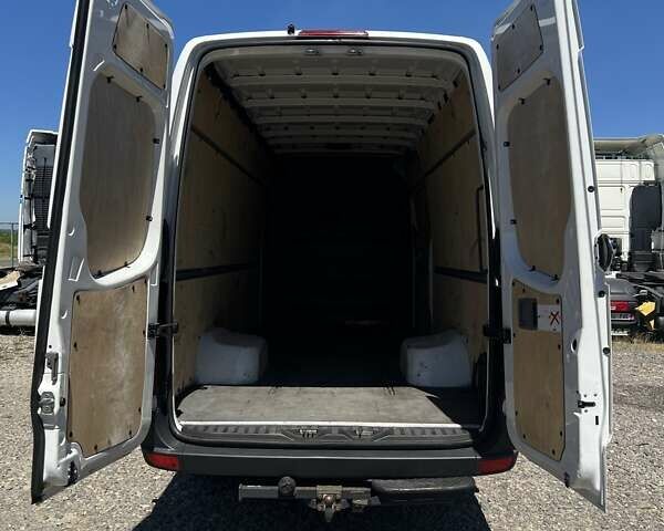 Білий Фольксваген Крафтєр, об'ємом двигуна 1.97 л та пробігом 205 тис. км за 18200 $, фото 8 на Automoto.ua