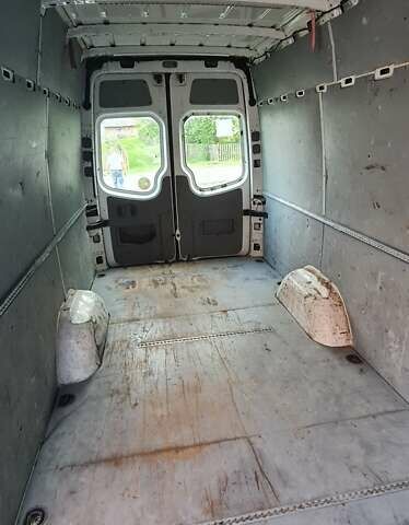 Белый Фольксваген Крафтер, объемом двигателя 1.97 л и пробегом 340 тыс. км за 8500 $, фото 8 на Automoto.ua